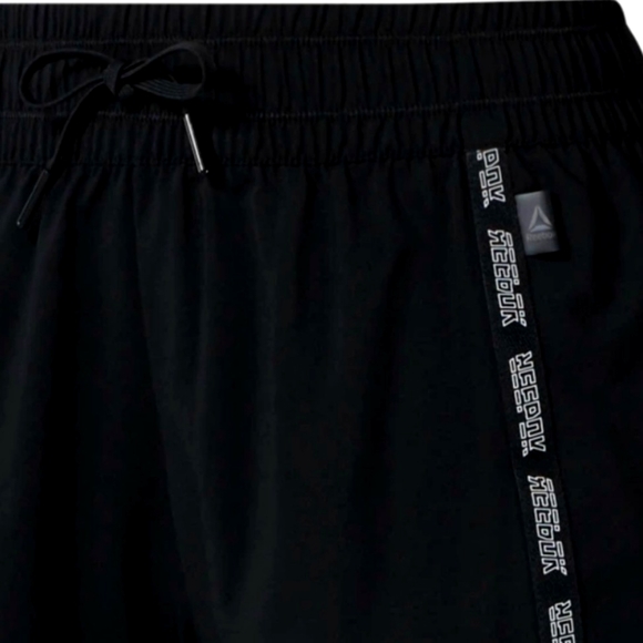 Reebok Speedwick Woman's Shorts Color Black Size 2XL NWT - Picture 4 of 12